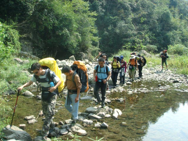 借母溪山民