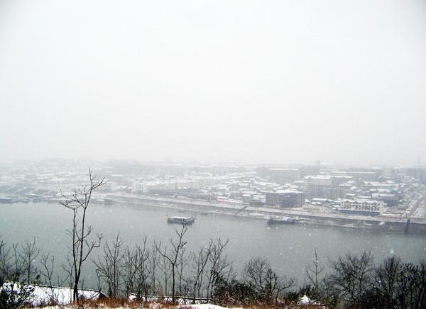 沅陵县城雪景