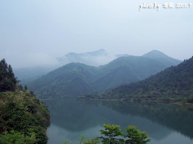 好一幅山水诗画