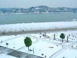 雪漫沅江两岸