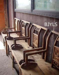 龙兴寺的木雕:椅与窗